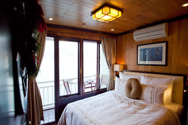 Luxury Balcony Cabin