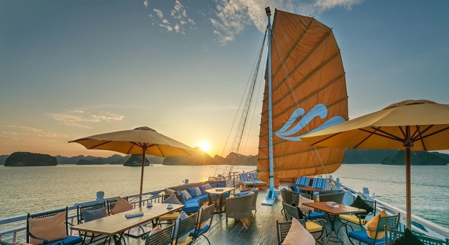 Paradise Luxury Cruise