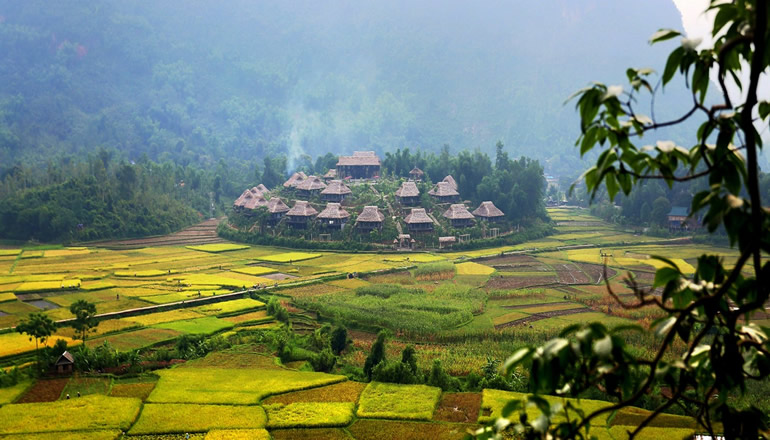 Aldeas thai blancas Mai Chau