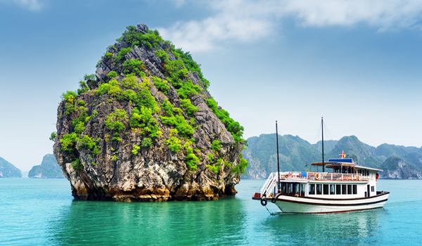 BARCOS HALONG